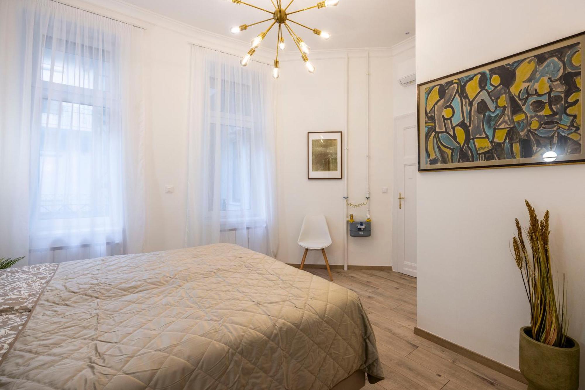 Luxurious Central 4Bedrm 3Bathrm Residence W/ Balcony Budapeşte Dış mekan fotoğraf
