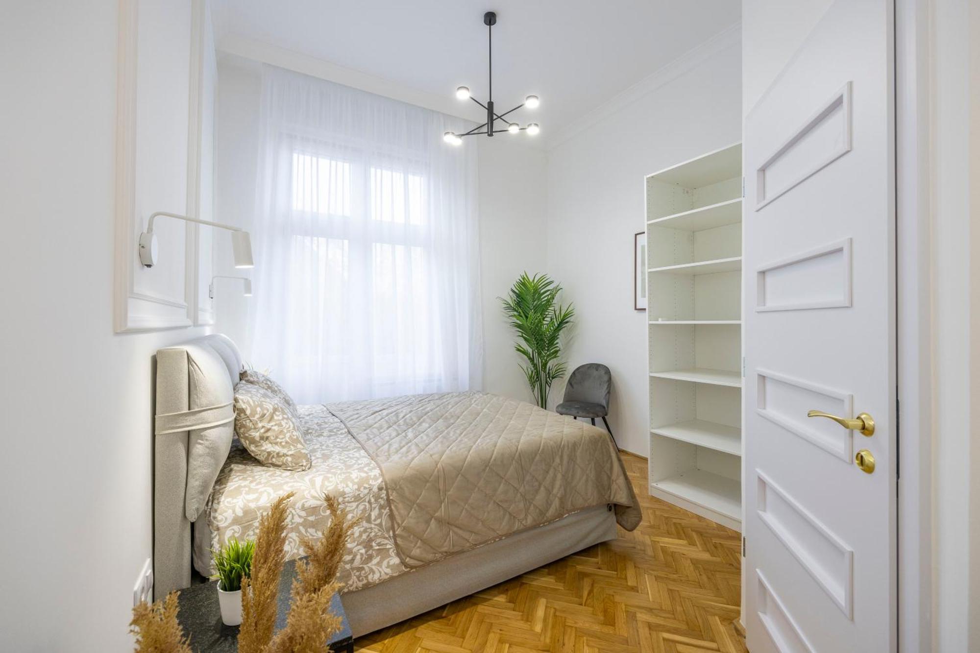 Luxurious Central 4Bedrm 3Bathrm Residence W/ Balcony Budapeşte Dış mekan fotoğraf